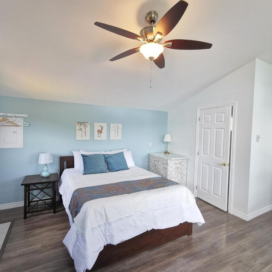 Knotty Pine Ocean Front Suite - Adults Only Ingonish Exterior photo