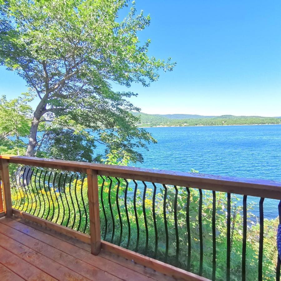Knotty Pine Ocean Front Suite - Adults Only Ingonish Exterior photo