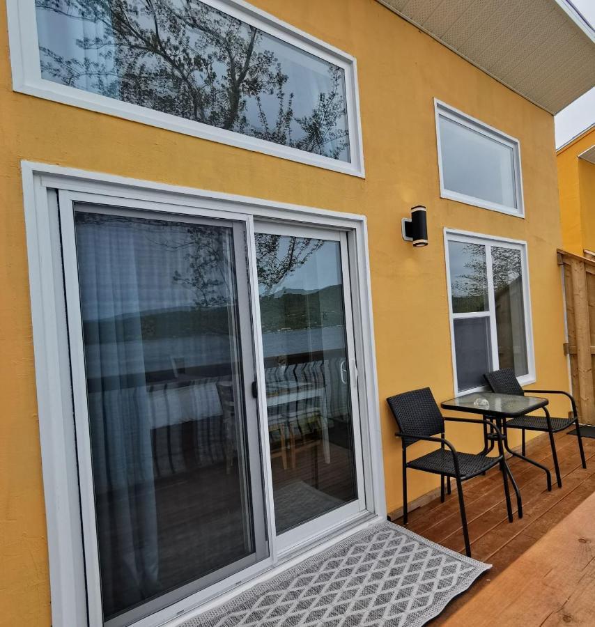 Knotty Pine Ocean Front Suite - Adults Only Ingonish Exterior photo