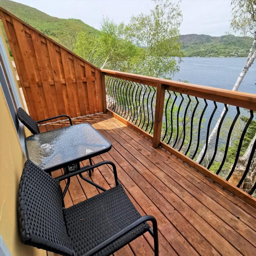 Knotty Pine Ocean Front Suite - Adults Only Ingonish Exterior photo