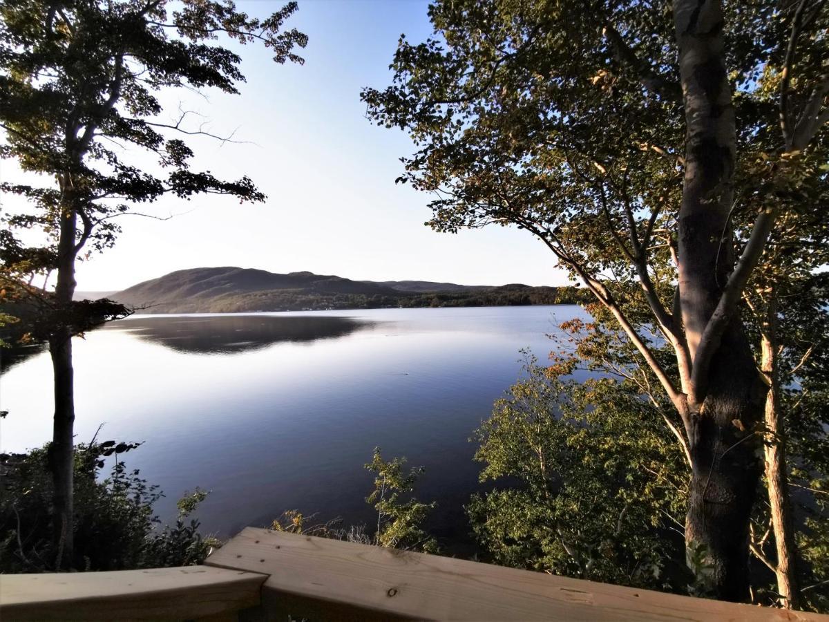 Knotty Pine Ocean Front Suite - Adults Only Ingonish Exterior photo