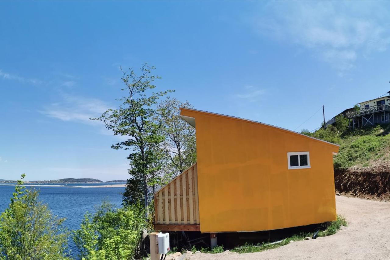 Knotty Pine Ocean Front Suite - Adults Only Ingonish Exterior photo